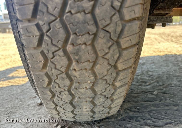 image for item DO1027 2017 Top Hat Industries utility trailer with dust management system 