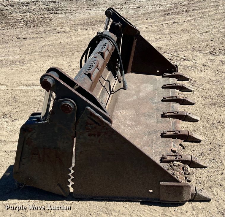 image for item DO1031 4-in1 skid steer bucket