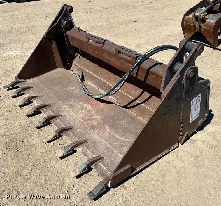 image for item DO1032 4-in1 skid steer bucket
