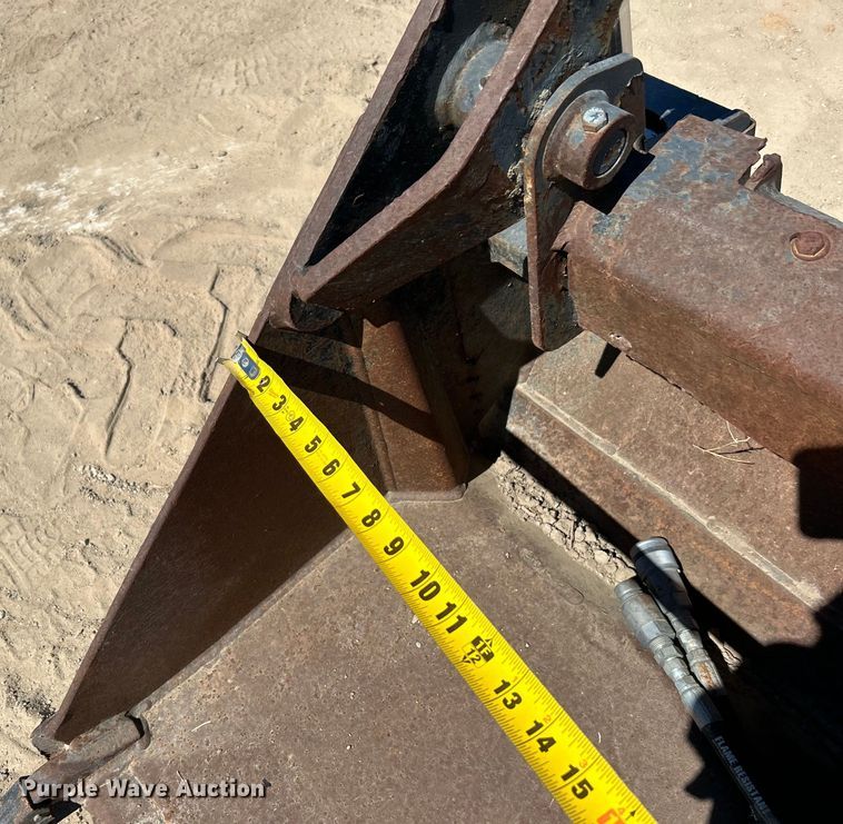 image for item DO1032 4-in1 skid steer bucket