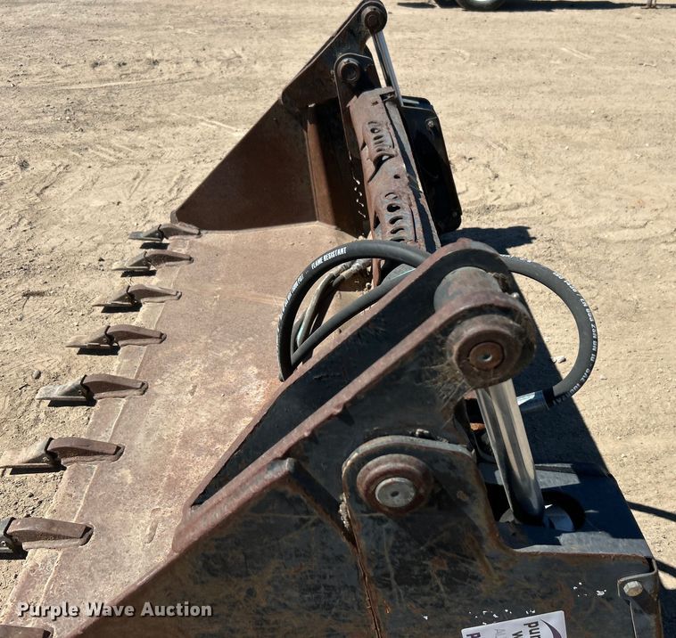 image for item DO1032 4-in1 skid steer bucket