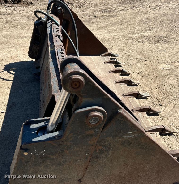 image for item DO1032 4-in1 skid steer bucket