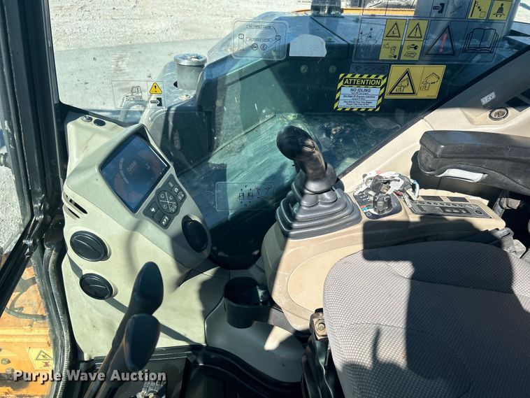 image for item DO1039 2016 Case CX80C mini excavator