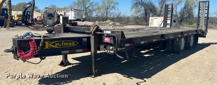 image for item DO1041 2010 Kaufman equipment trailer