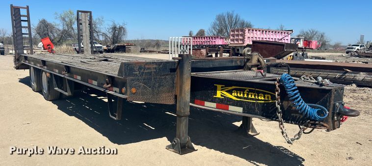 image for item DO1041 2010 Kaufman equipment trailer