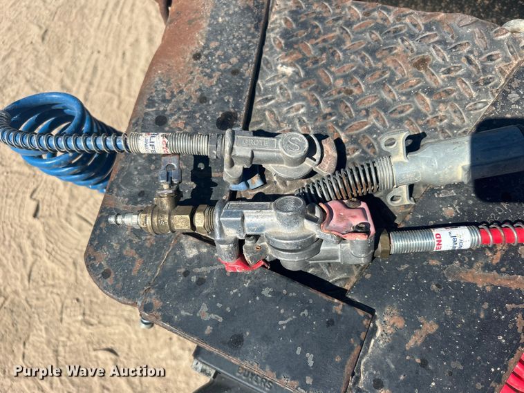 image for item DO1041 2010 Kaufman equipment trailer