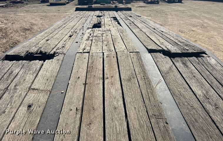 image for item DO1041 2010 Kaufman equipment trailer