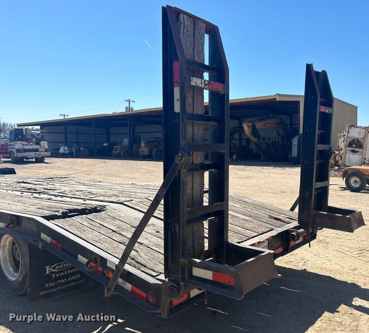 image for item DO1041 2010 Kaufman equipment trailer