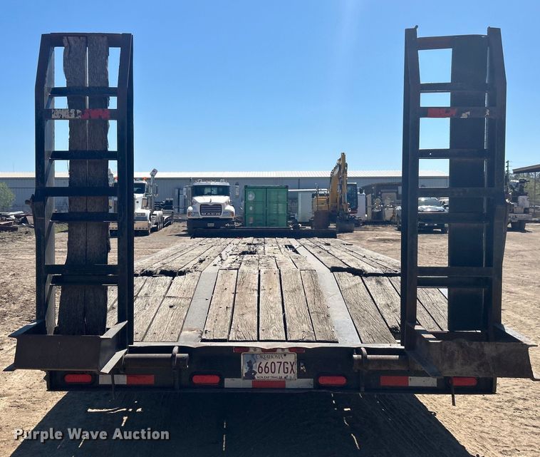 image for item DO1041 2010 Kaufman equipment trailer