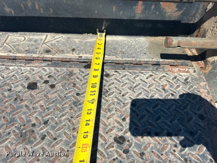 image for item DO1041 2010 Kaufman equipment trailer