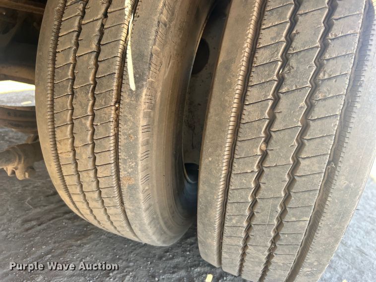 image for item DO1041 2010 Kaufman equipment trailer