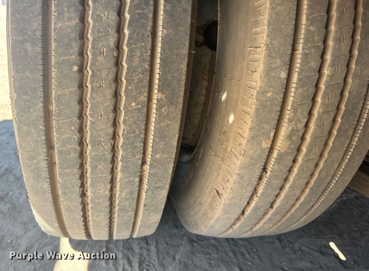 image for item DO1041 2010 Kaufman equipment trailer