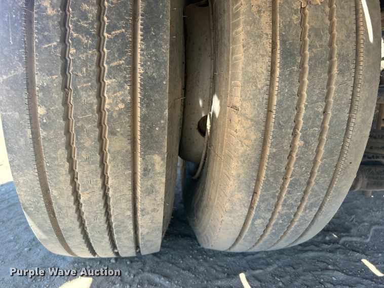 image for item DO1041 2010 Kaufman equipment trailer