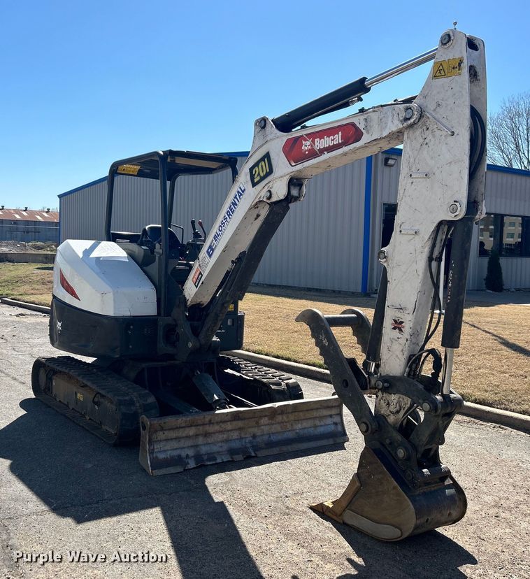 image for item DO1042 2022 Bobcat  E42 mini excavator