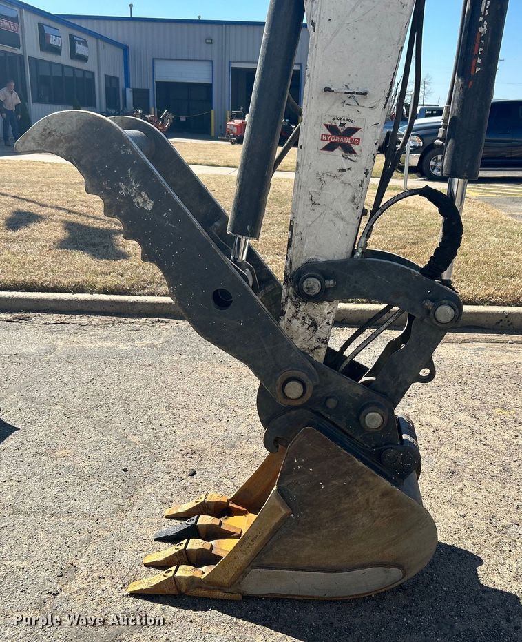 image for item DO1042 2022 Bobcat  E42 mini excavator