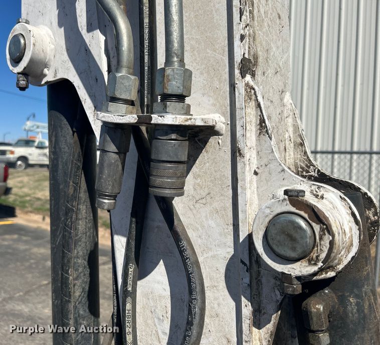 image for item DO1042 2022 Bobcat  E42 mini excavator