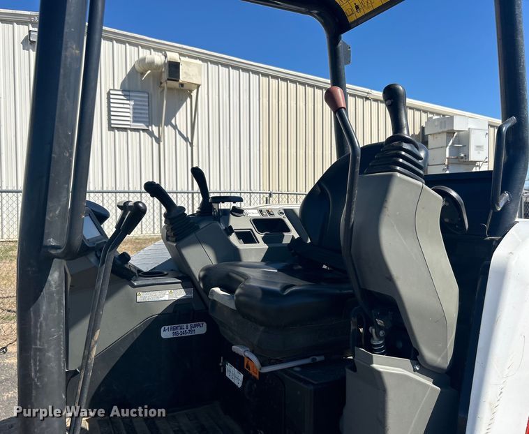 image for item DO1042 2022 Bobcat  E42 mini excavator