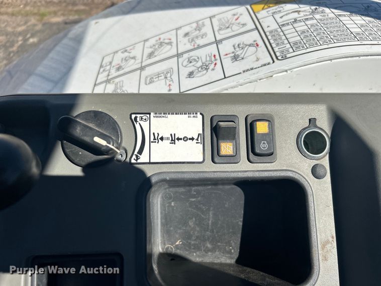 image for item DO1042 2022 Bobcat  E42 mini excavator