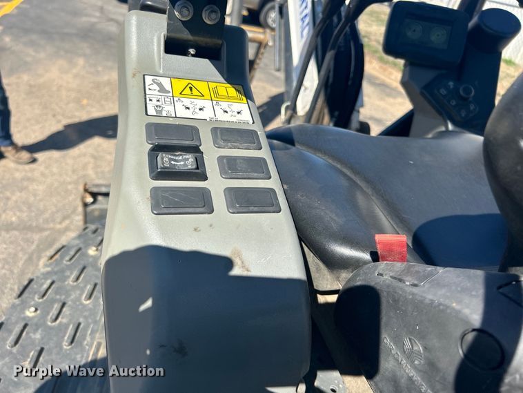 image for item DO1042 2022 Bobcat  E42 mini excavator