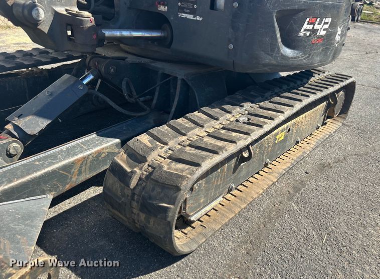 image for item DO1042 2022 Bobcat  E42 mini excavator