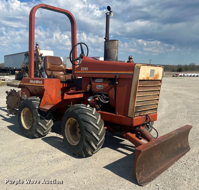 image for item DO1046 1988 Ditch Witch 2310 trencher