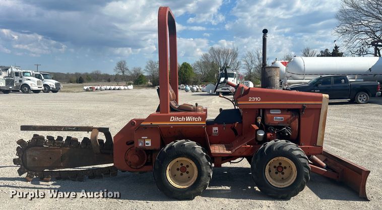 image for item DO1046 1988 Ditch Witch 2310 trencher
