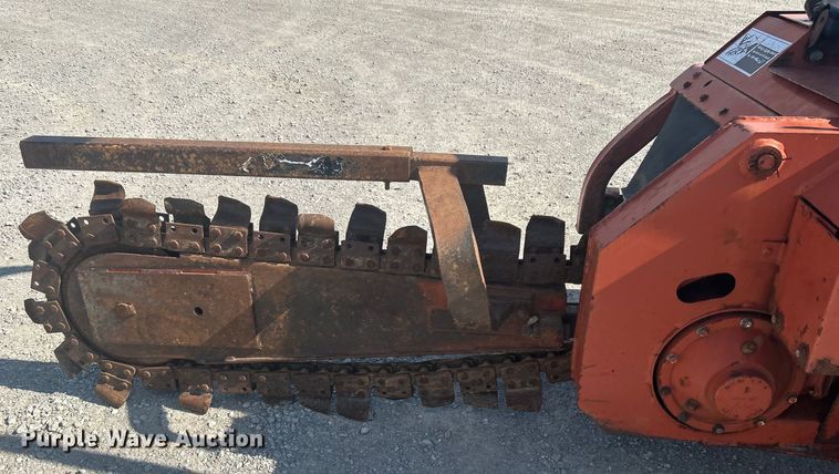 image for item DO1046 1988 Ditch Witch 2310 trencher
