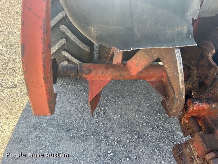 image for item DO1046 1988 Ditch Witch 2310 trencher