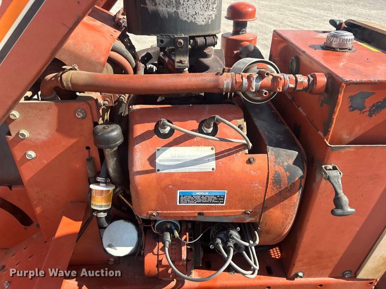 image for item DO1046 1988 Ditch Witch 2310 trencher