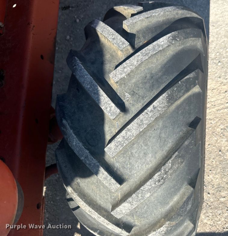 image for item DO1046 1988 Ditch Witch 2310 trencher