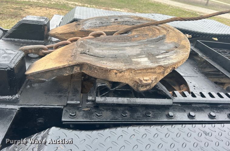 image for item DO1047 2007 Mack CTP713 semi truck