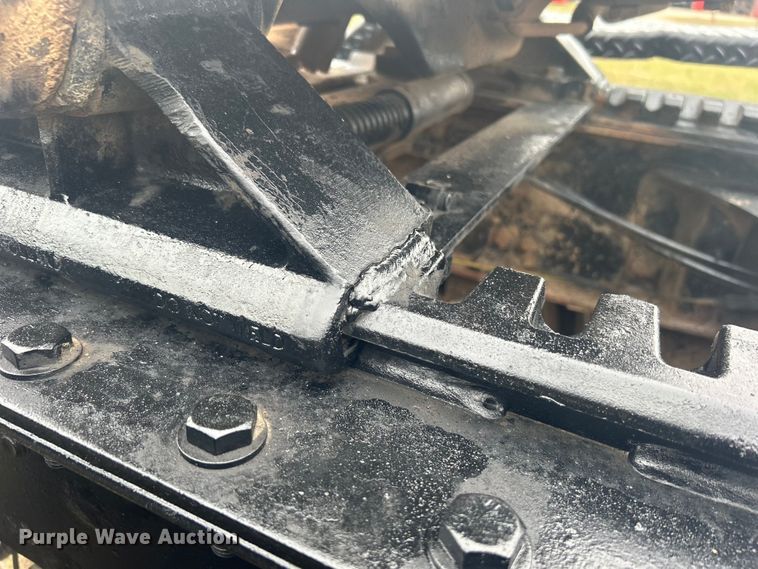 image for item DO1047 2007 Mack CTP713 semi truck