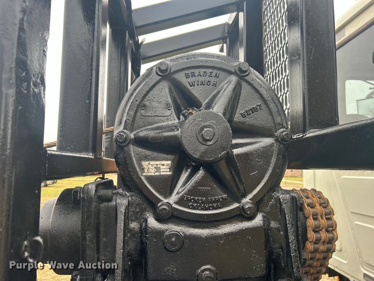 image for item DO1047 2007 Mack CTP713 semi truck