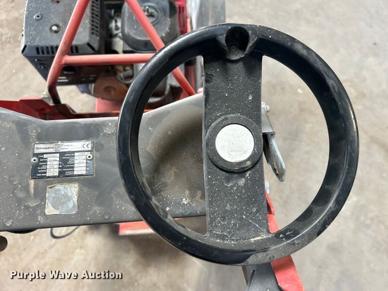 image for item DO1061 Husqvarna  FS400LV concrete saw