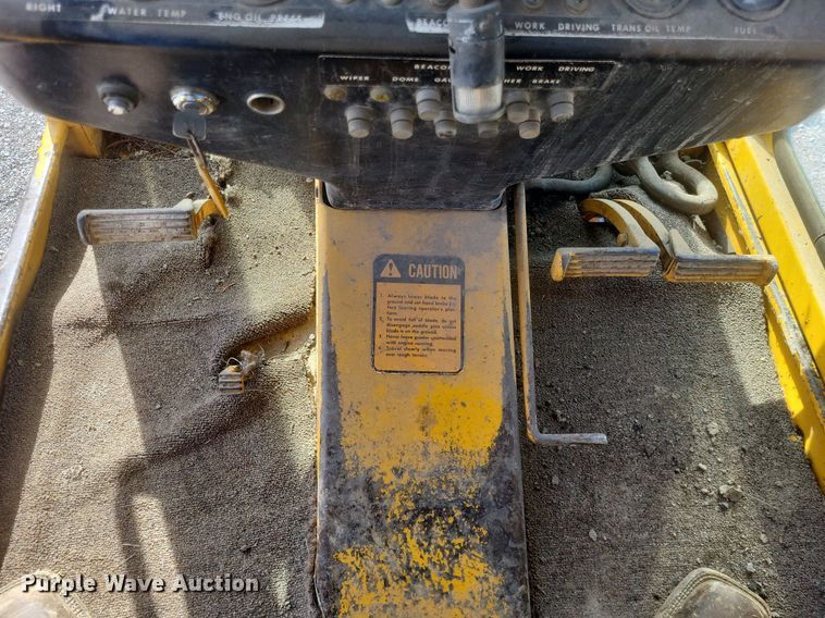 image for item DO4879 1981 John Deere 570A rigid frame motor grader