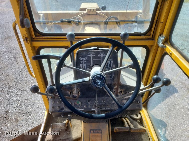 image for item DO4879 1981 John Deere 570A rigid frame motor grader