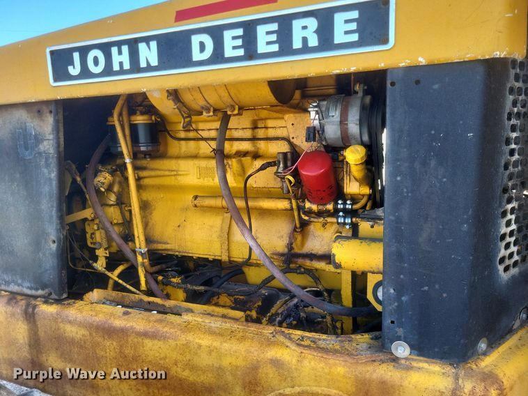 image for item DO4879 1981 John Deere 570A rigid frame motor grader