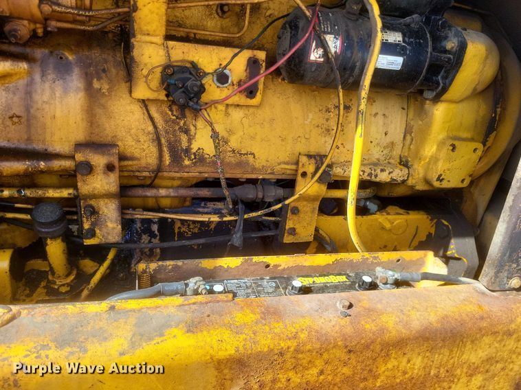 image for item DO4879 1981 John Deere 570A rigid frame motor grader