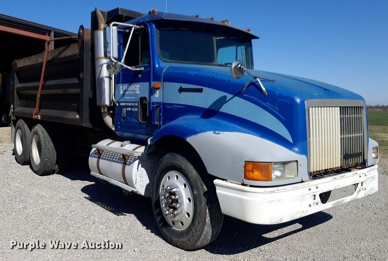 image for item DP2717 1993 International 9400 dump truck