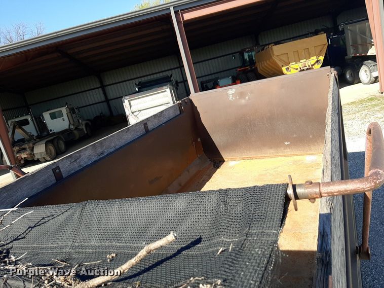 image for item DP2717 1993 International 9400 dump truck