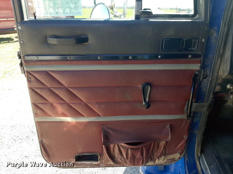 image for item DP2717 1993 International 9400 dump truck