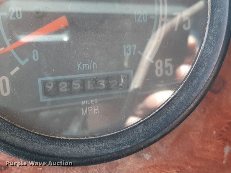 image for item DP2717 1993 International 9400 dump truck