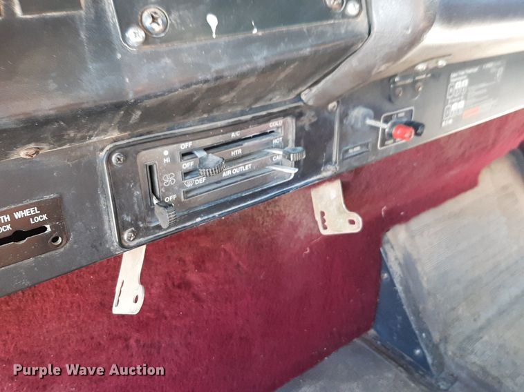 image for item DP2717 1993 International 9400 dump truck