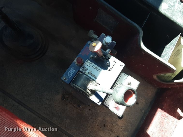 image for item DP2717 1993 International 9400 dump truck