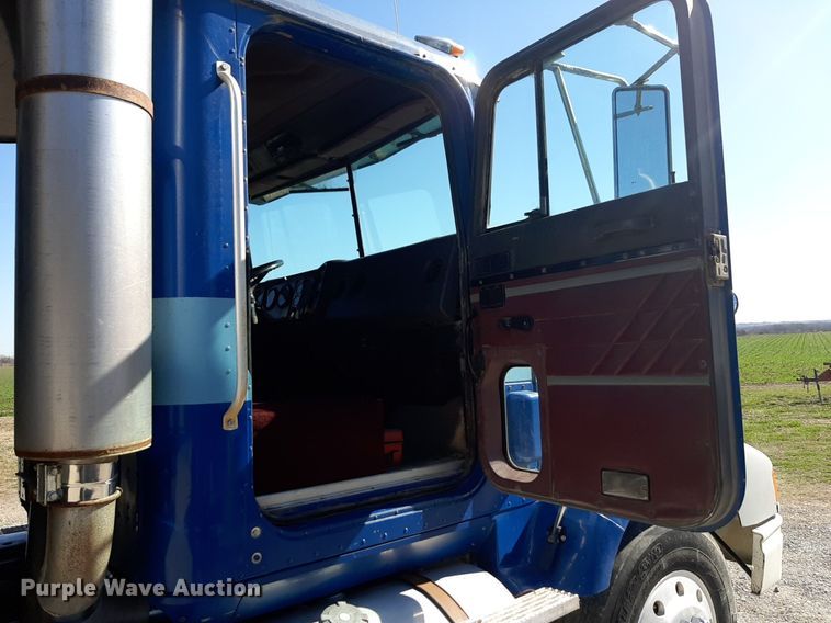 image for item DP2717 1993 International 9400 dump truck