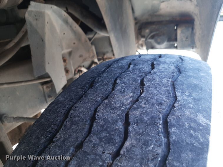 image for item DP2717 1993 International 9400 dump truck