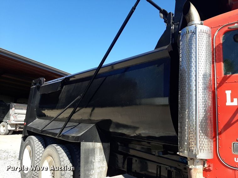 image for item DP2718 1993 Peterbilt 357 dump truck