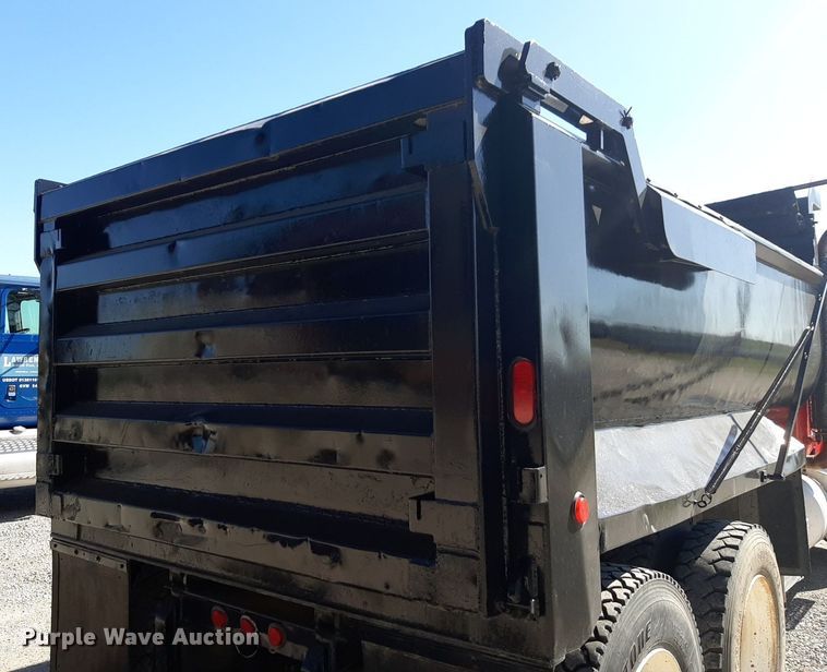 image for item DP2718 1993 Peterbilt 357 dump truck