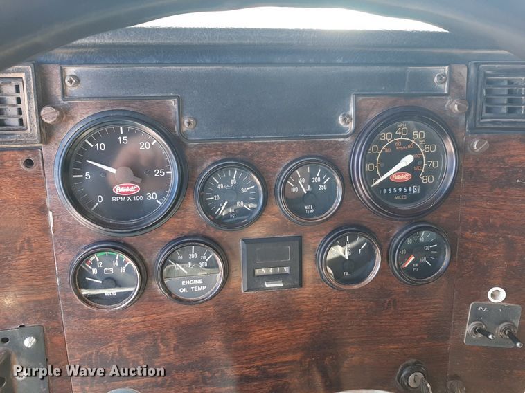 image for item DP2718 1993 Peterbilt 357 dump truck