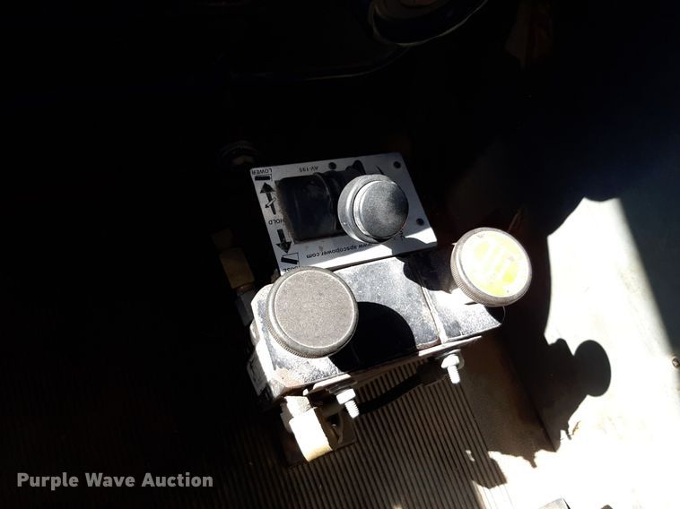 image for item DP2718 1993 Peterbilt 357 dump truck